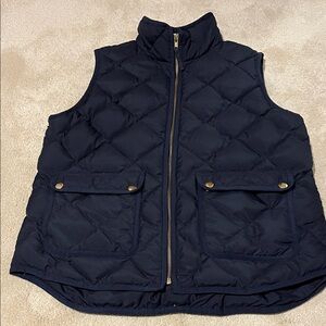 J.CREW Women’s Quilted Puffer Excursion Down Vest - size M